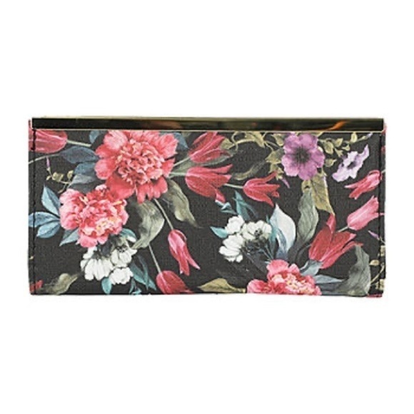 mundi Handbags - Mundi Slim Clutch Wallet Midnight Garden Fl
